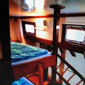 Schiff Ahoy, Hotelschiff, Hausboot, Boot, Passagierschiff Bed & Breakfast Stuttgart